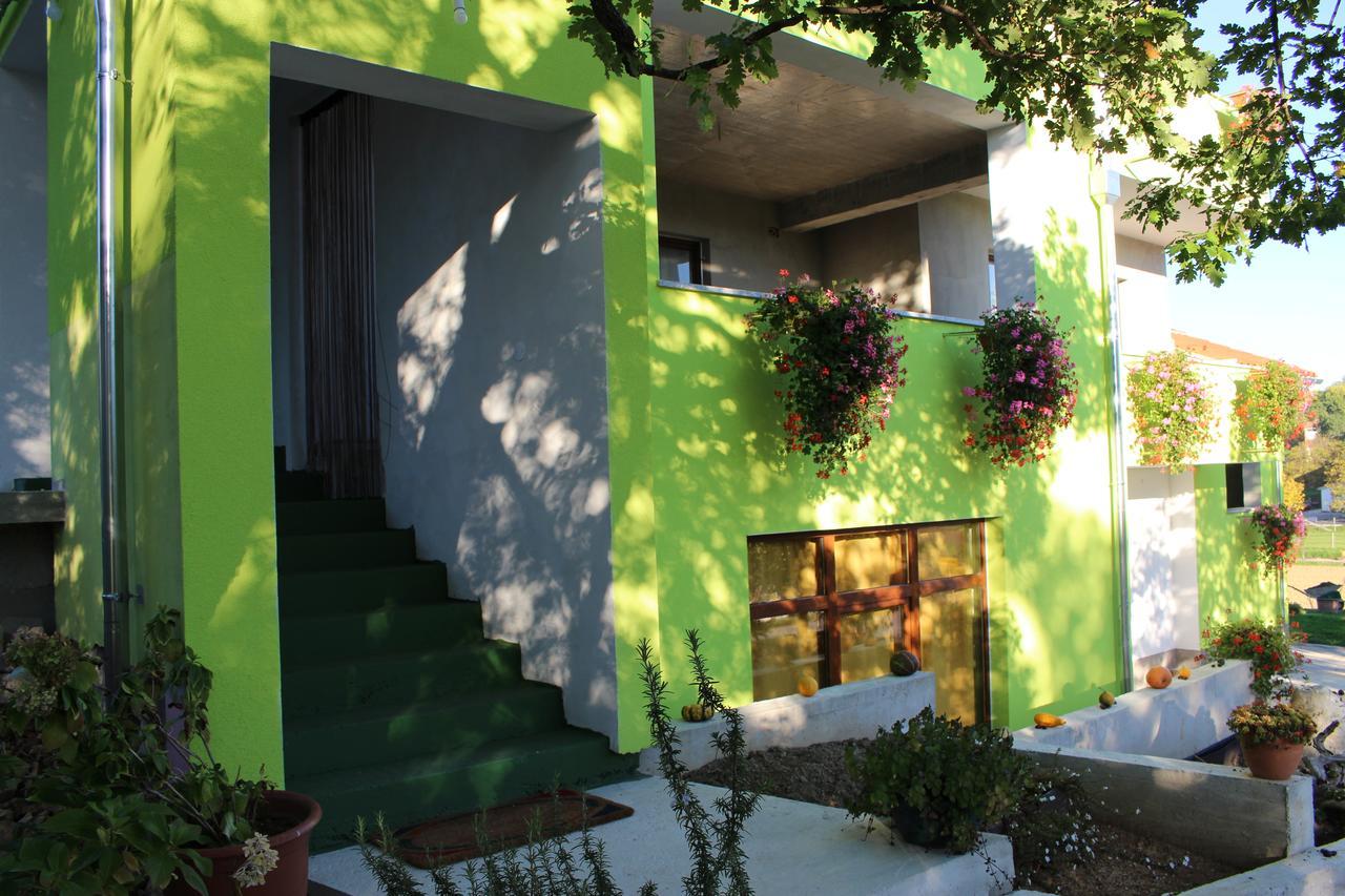 Guesthouse Casetta Verde Novaki Motovunski Exterior photo